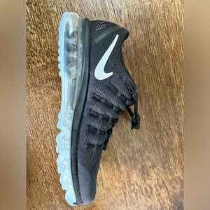 Women’s NIKE Air Max “Siren” Brand New, SZ 9.5 black & silver